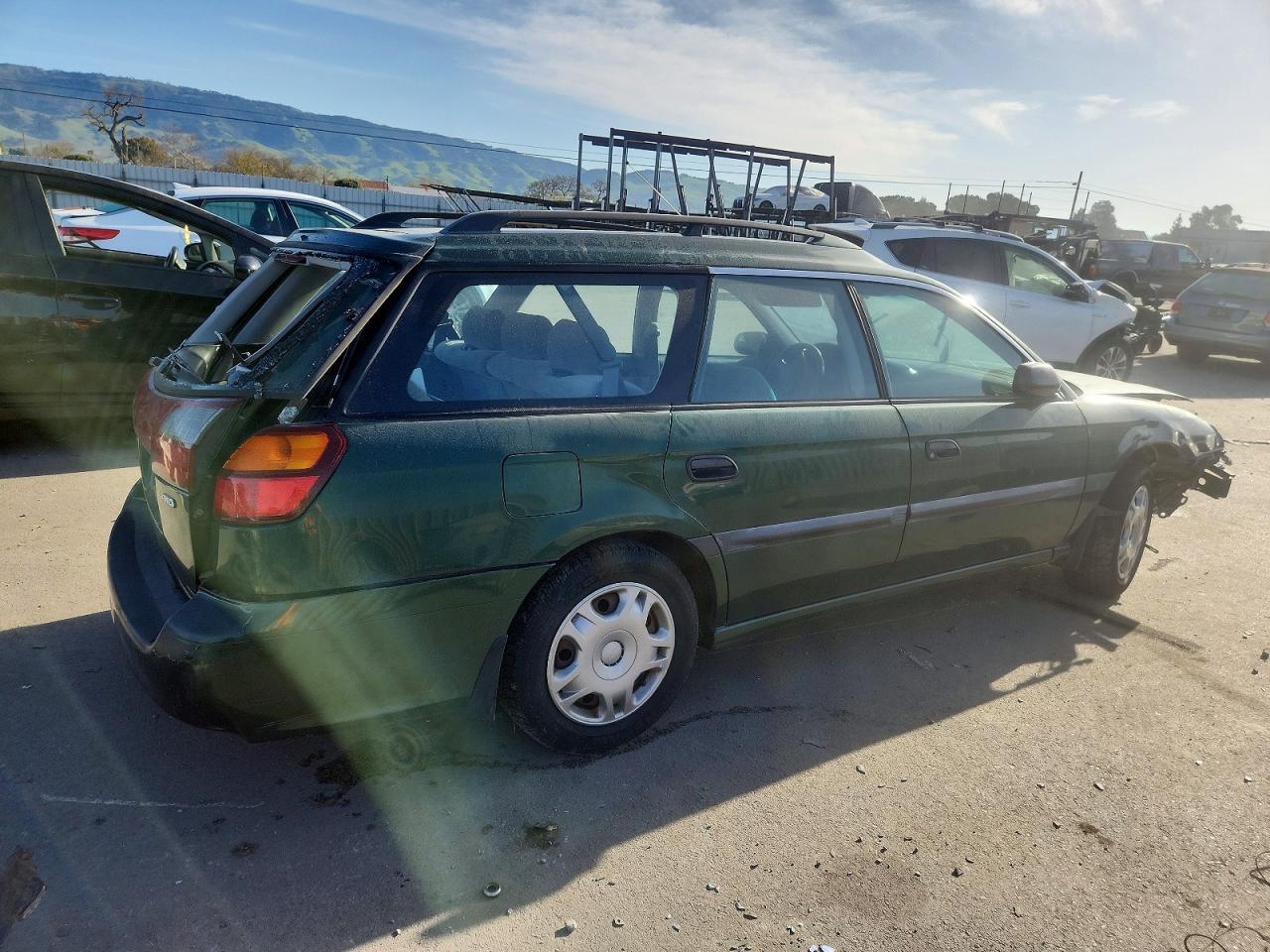 2001 Subaru Legacy L - Image 3