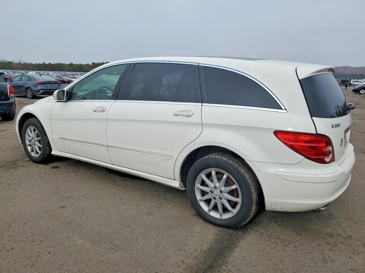 2007 Mercedes-Benz R 350 4Mat - Фото 2