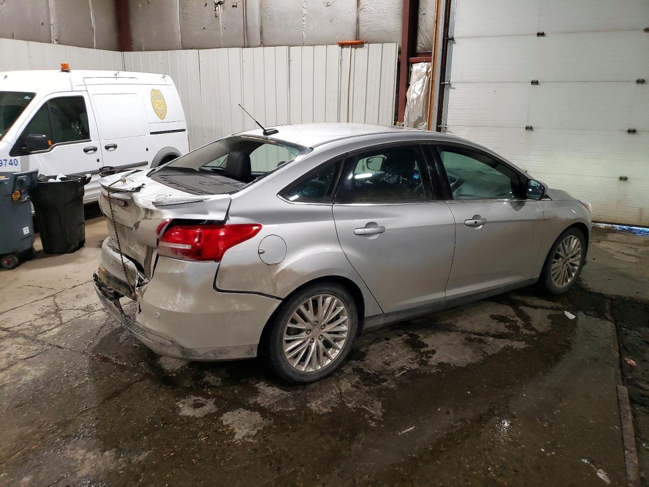 2017 Ford Focus Titanium - Image 3
