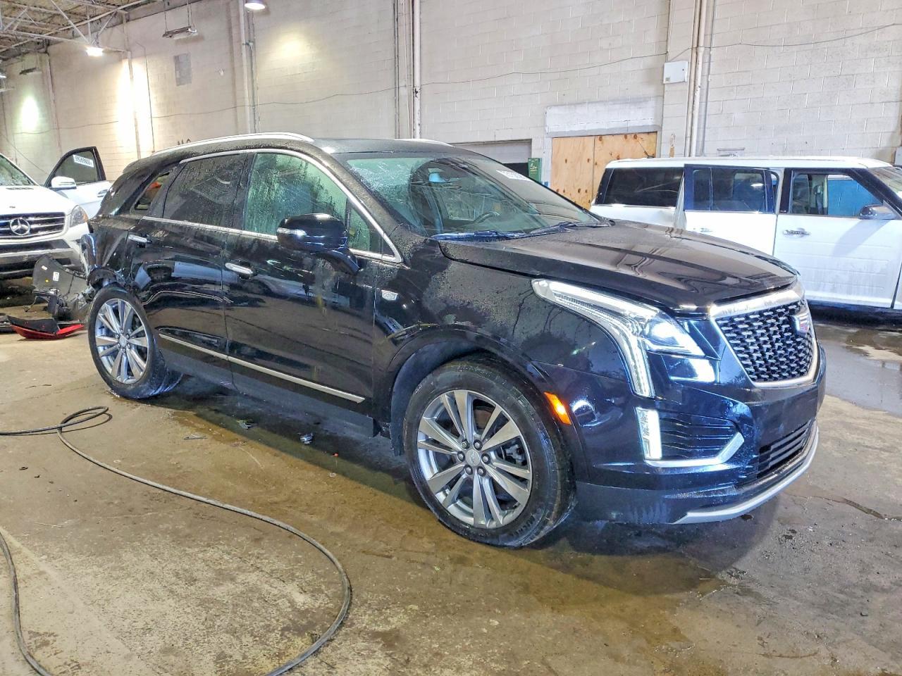 2023 Cadillac Xt5 Premium Luxury - Image 4
