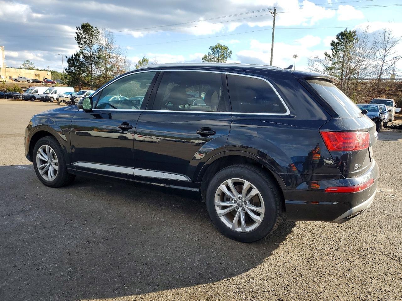 2017 Audi Q7 Premium Plus - Фото 2