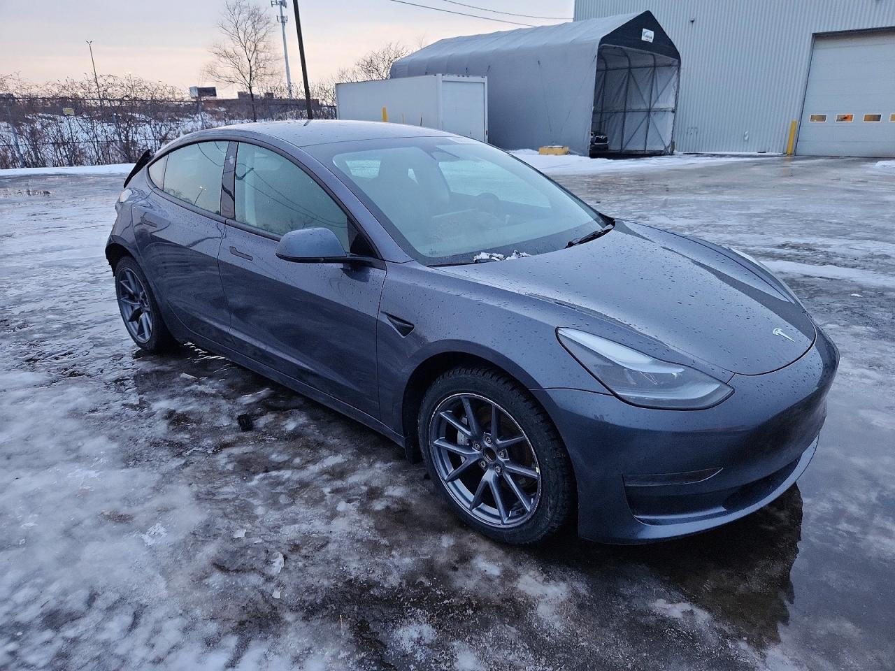 2023 Tesla Model 3 - Image 4