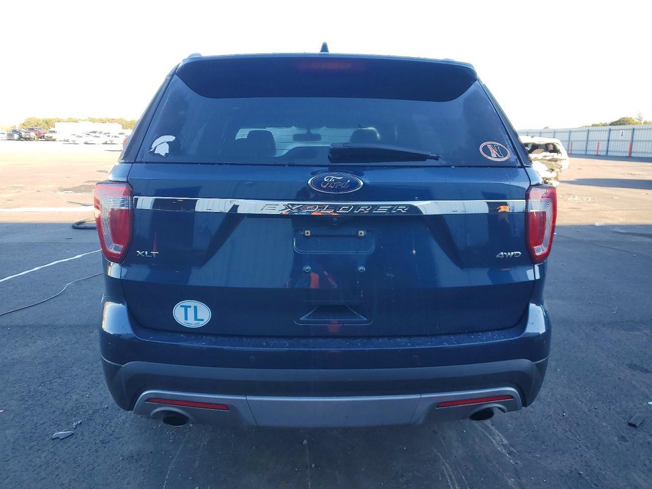 2017 Ford Explorer Xlt - Image 6