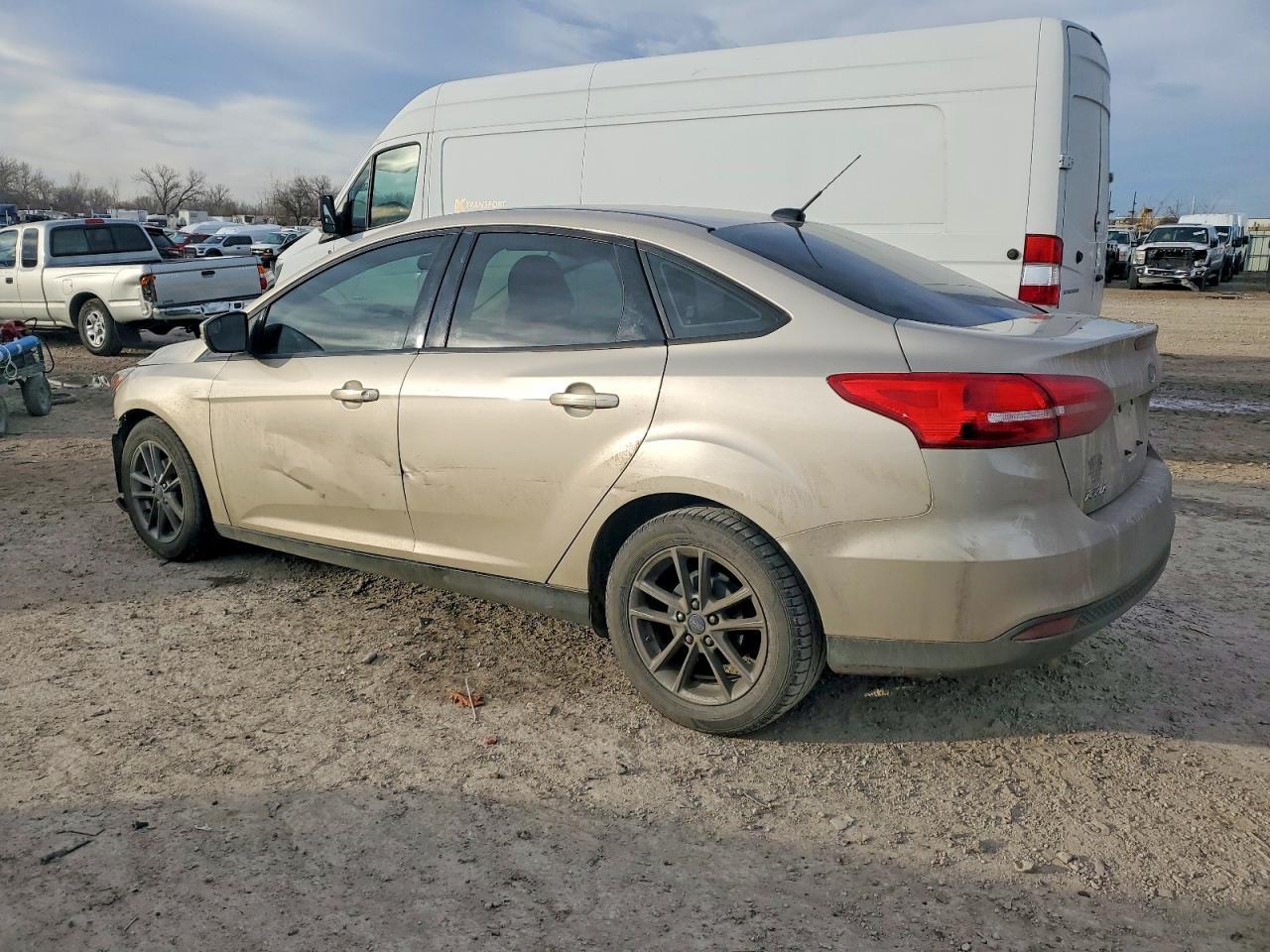 2017 Ford Focus Se - Фото 2