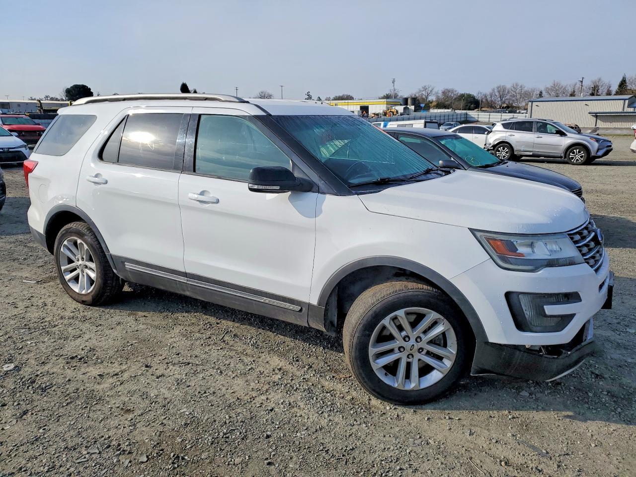 2016 Ford Explorer Xlt - Фото 4