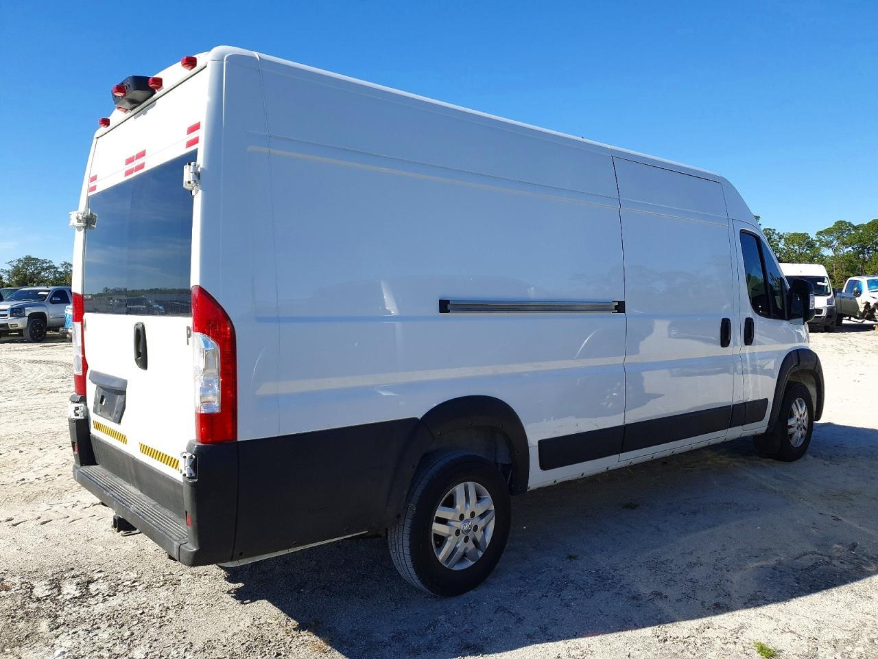 2022 Ram Promaster 3500 Delivery Van - Image 3
