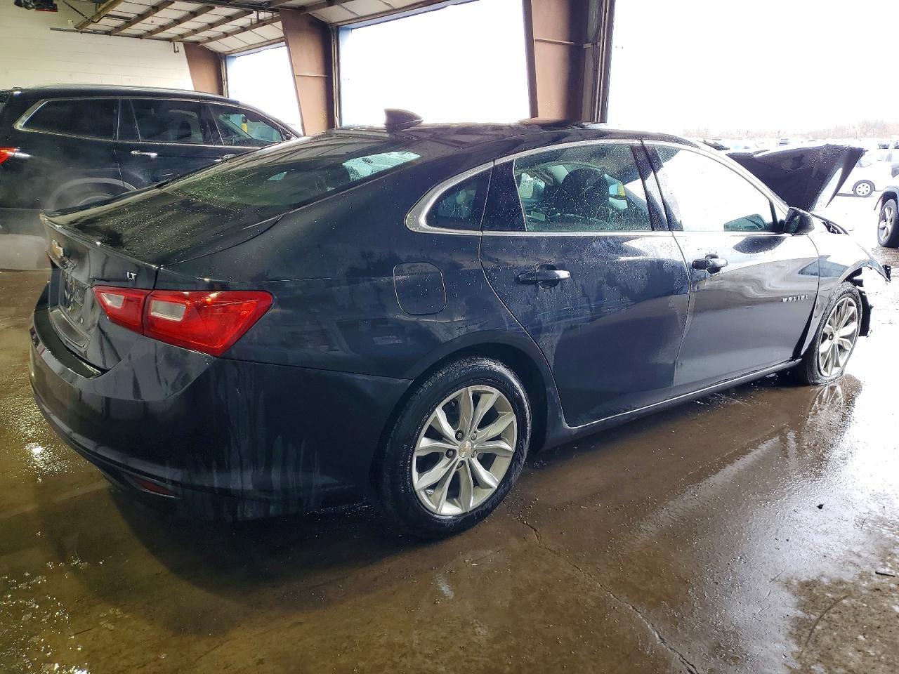 2023 Chevrolet Malibu Lt - Image 3