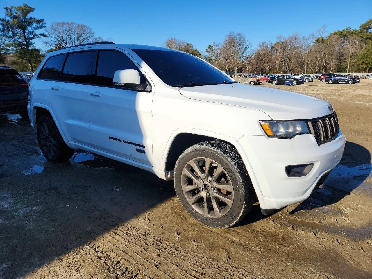 2017 Jeep Grand Cherokee Limited - Image 4