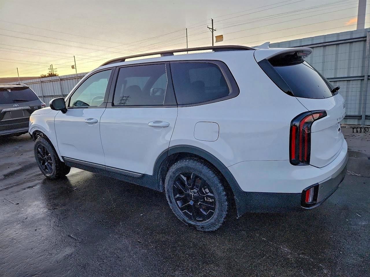 2023 Kia Telluride Sx-Prestige X-Pro - Фото 2