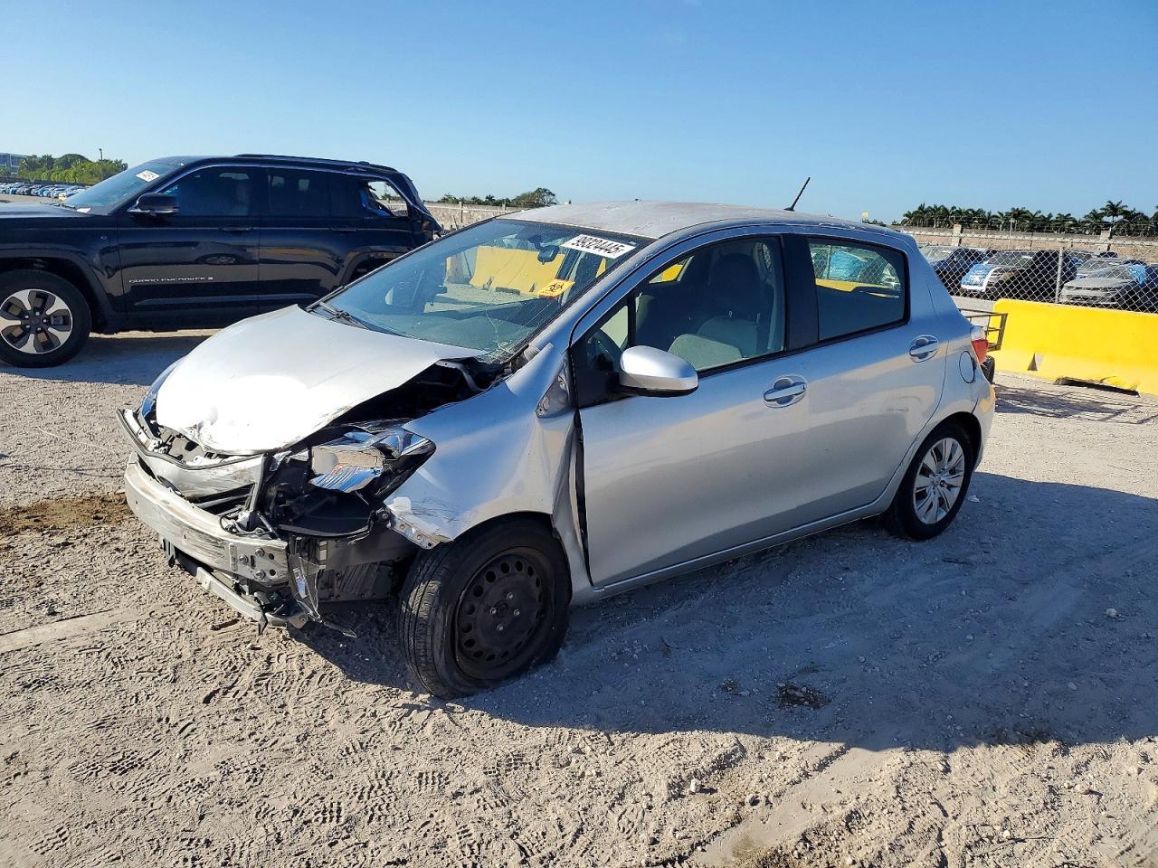 2014 Toyota Yaris 5-Door Le