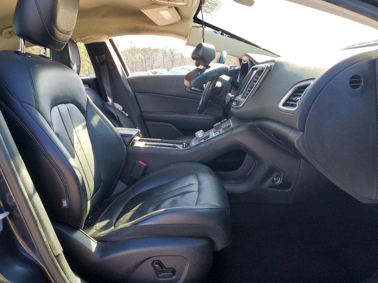 2017 Chrysler 200 Limited - Фото 7