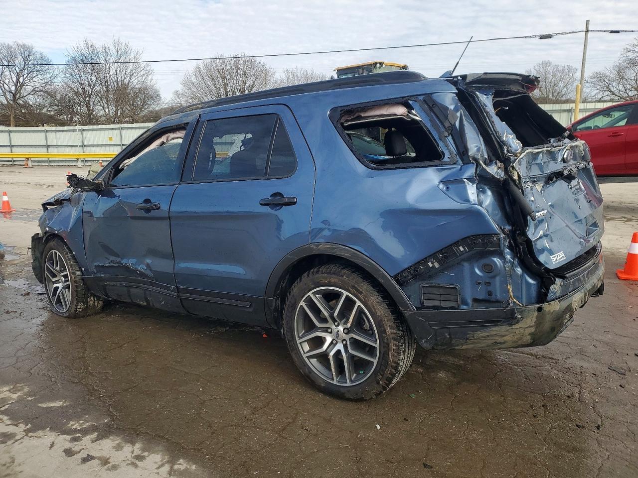2018 Ford Explorer Sport - Фото 2