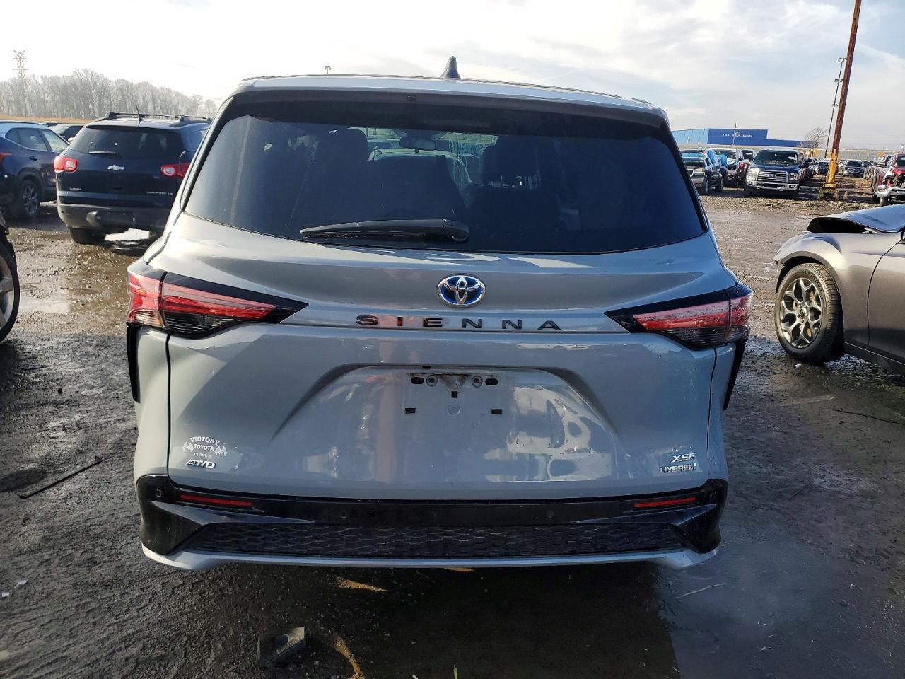 2024 Toyota Sienna Xse - Фото 6