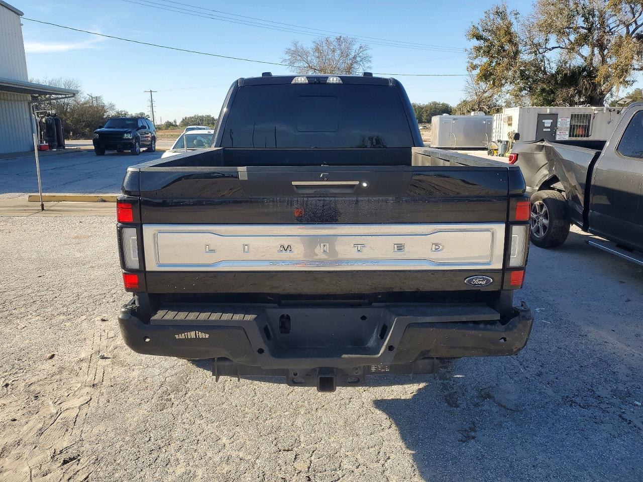 2022 Ford F250 Super Duty - Image 6