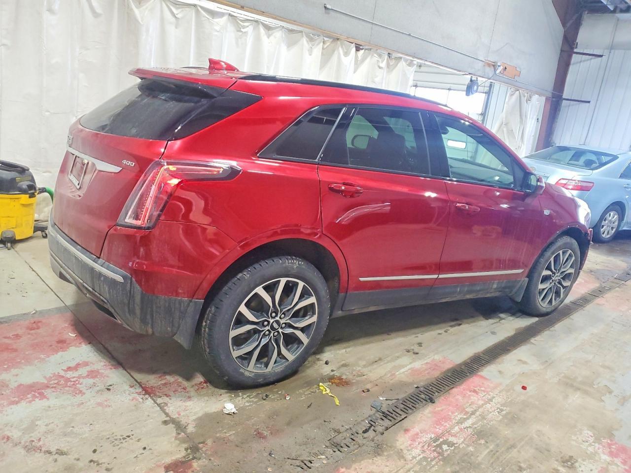2021 Cadillac Xt5 Sport - Фото 3