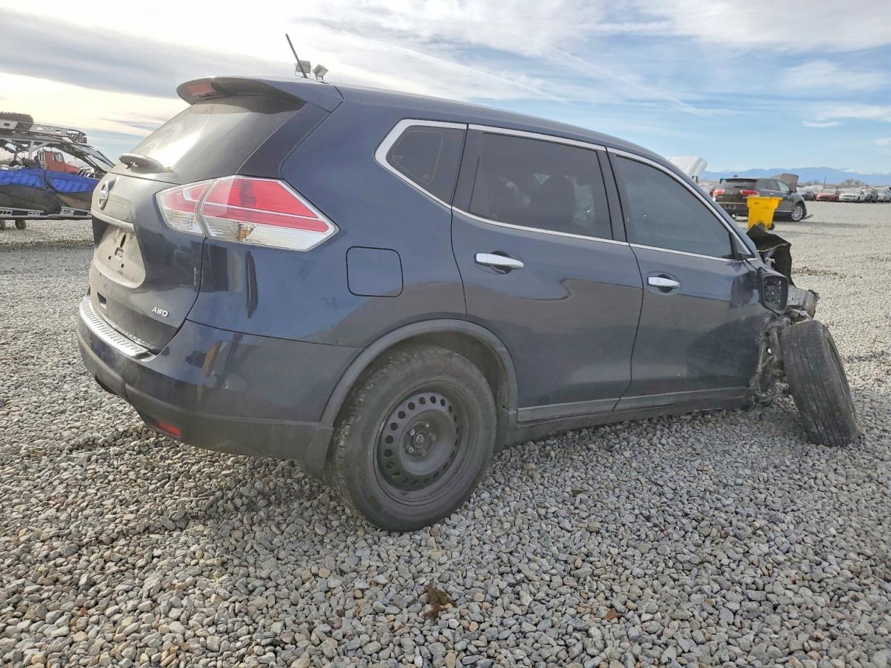 2016 Nissan Rogue S - Фото 3