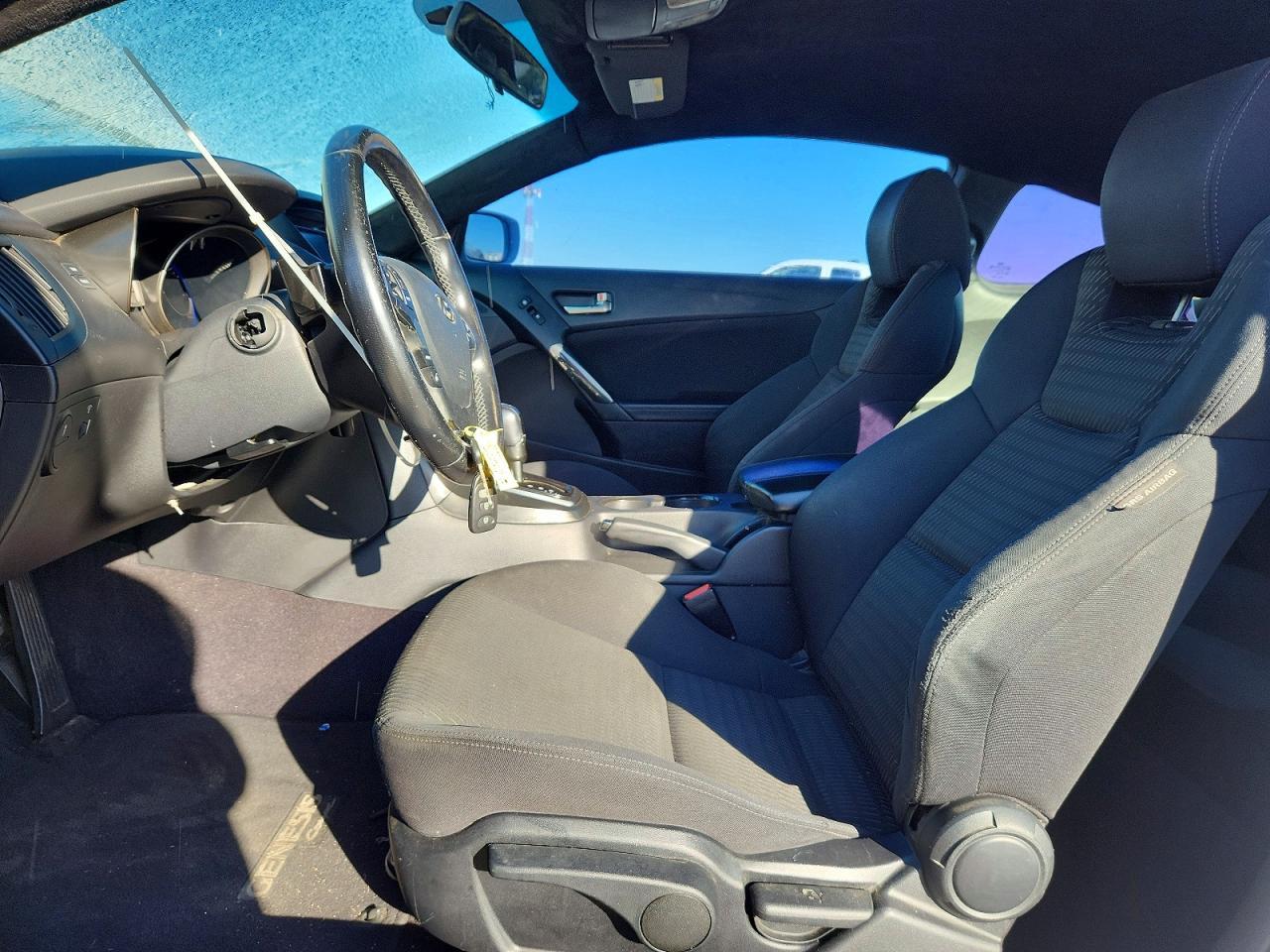 2013 Hyundai Genesis Coupe 2.0T - Image 7