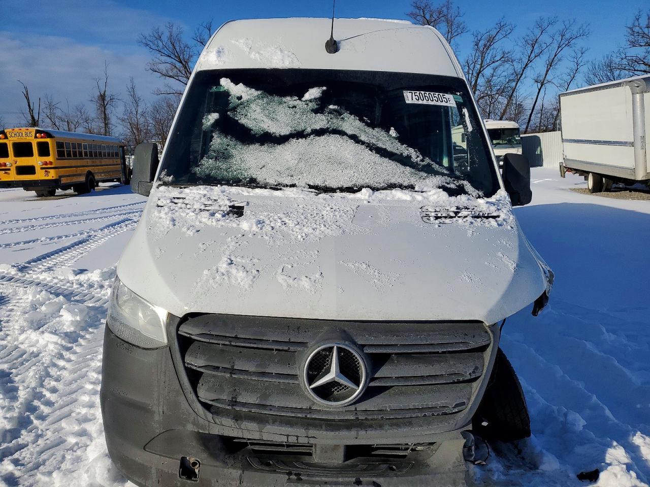 2021 Mercedes-Benz Sprinter 2500 - Фото 5