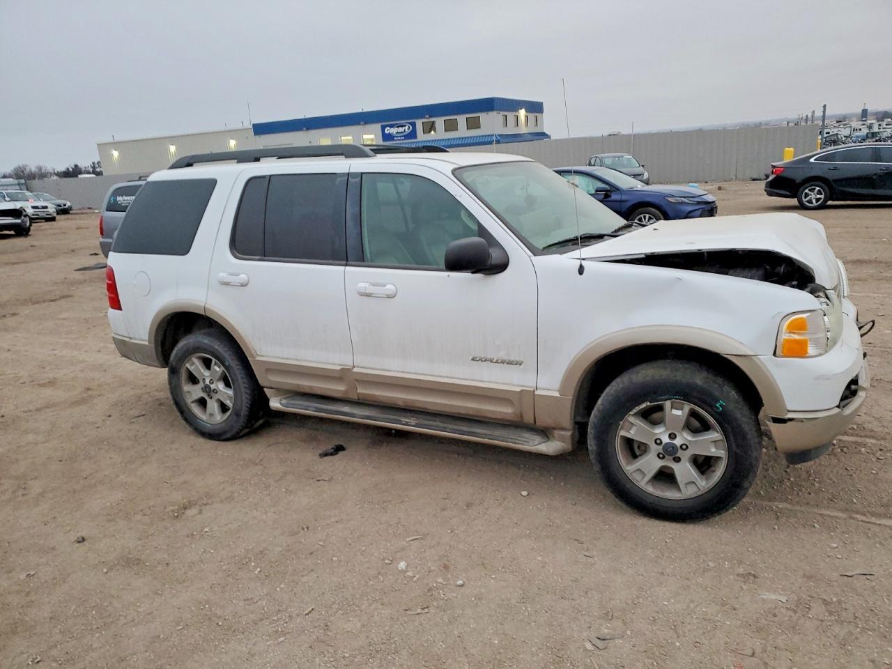 2005 Ford Explorer Eddie Bauer - Image 4