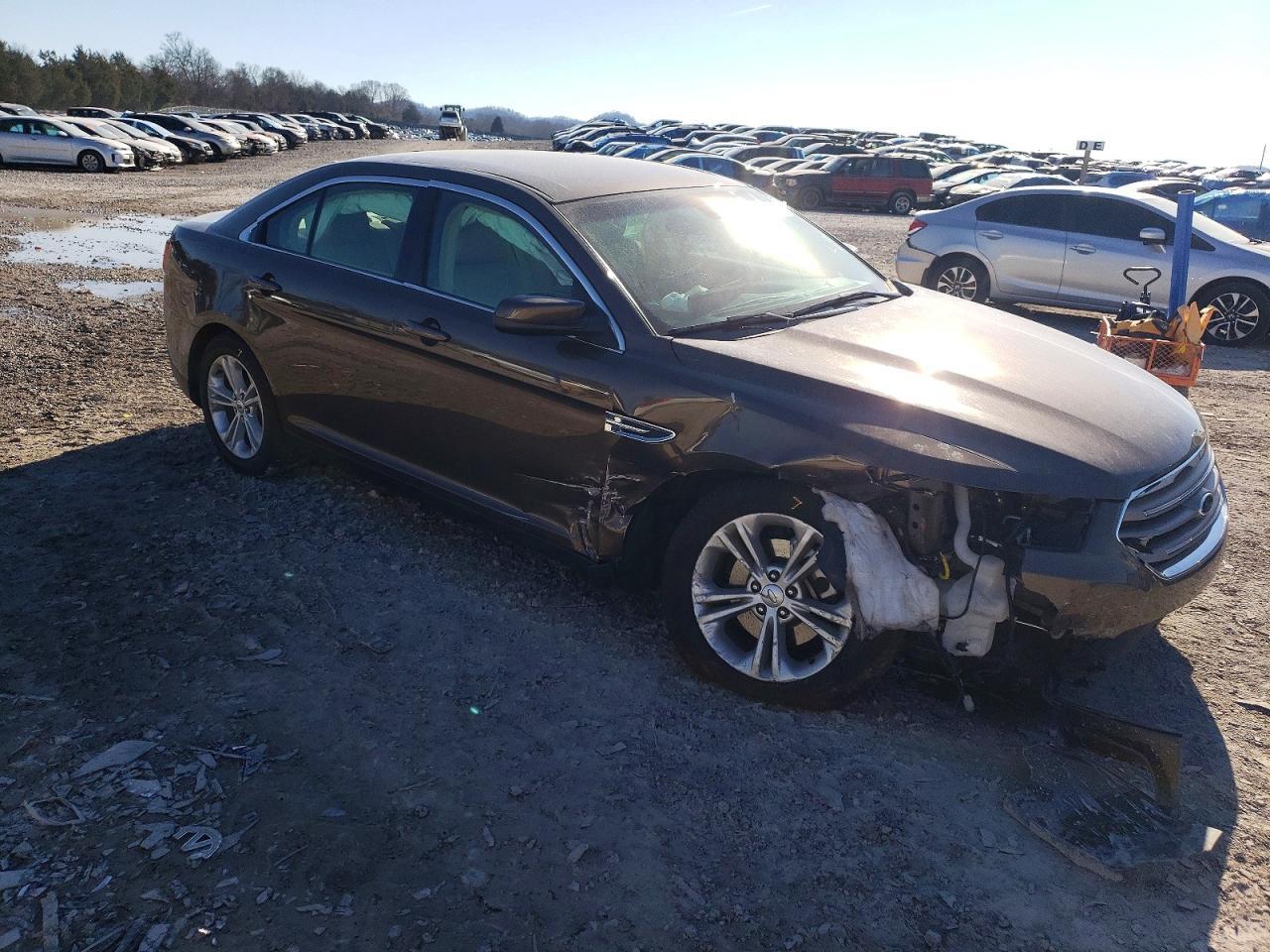 2015 Ford Taurus Sel - Image 4