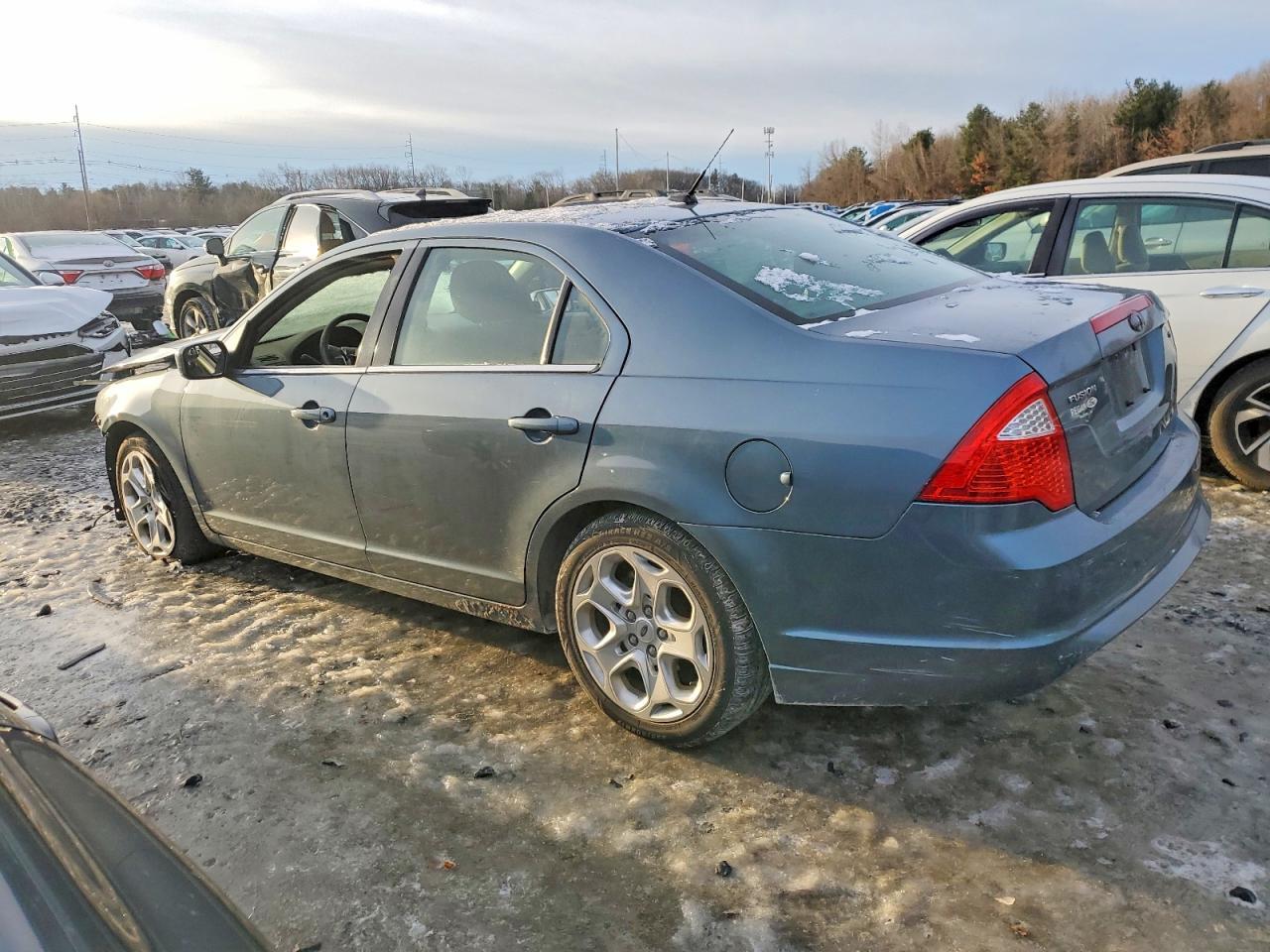 2011 Ford Fusion Se - Image 2