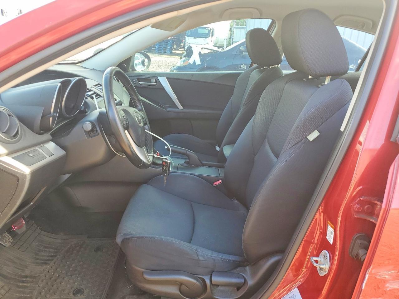 2010 Mazda 3 S - Image 7