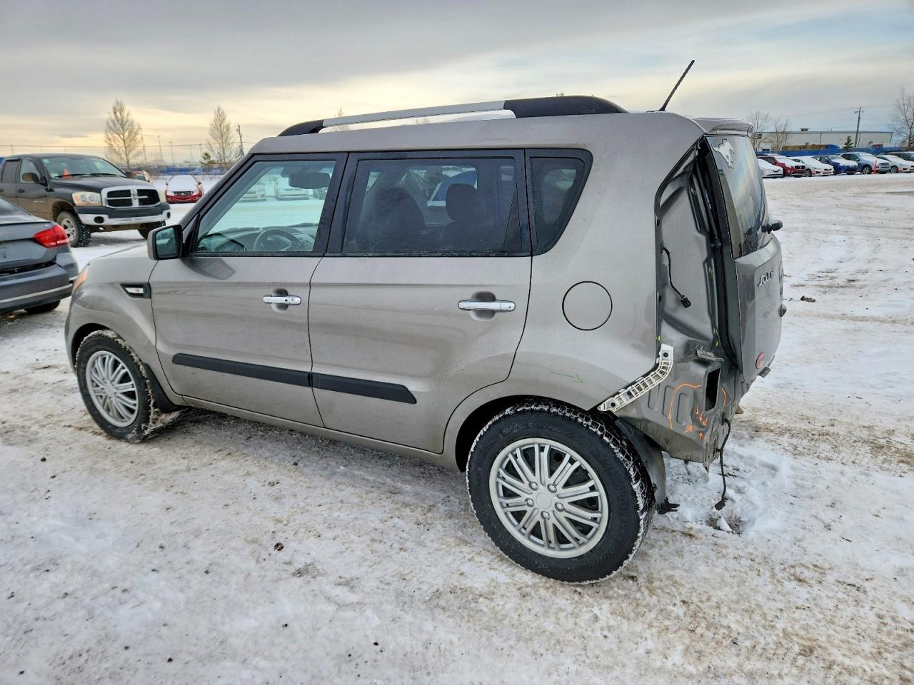 2011 Kia Soul + - Image 2