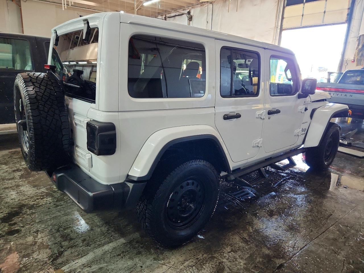 2021 Jeep Wrangler Unlimited Sahara - Image 3