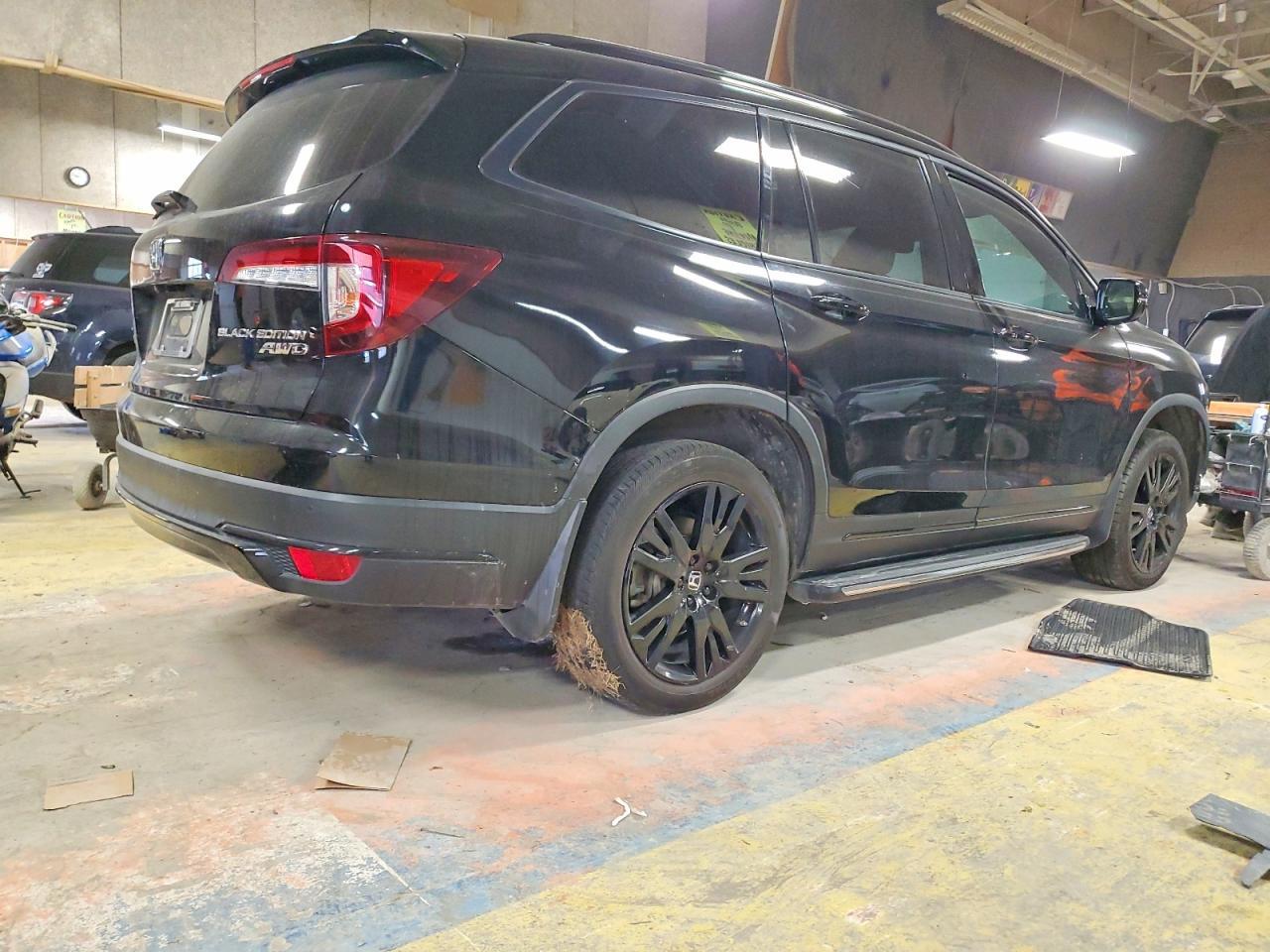 2022 Honda Pilot Black - Image 3