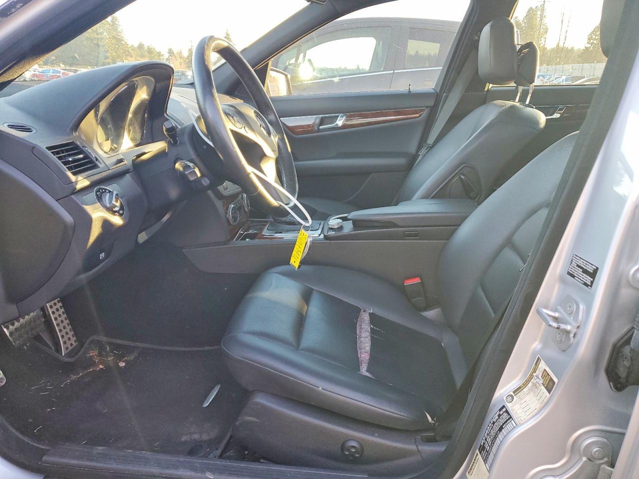 2010 Mercedes-Benz C 300 4Matic - Фото 7