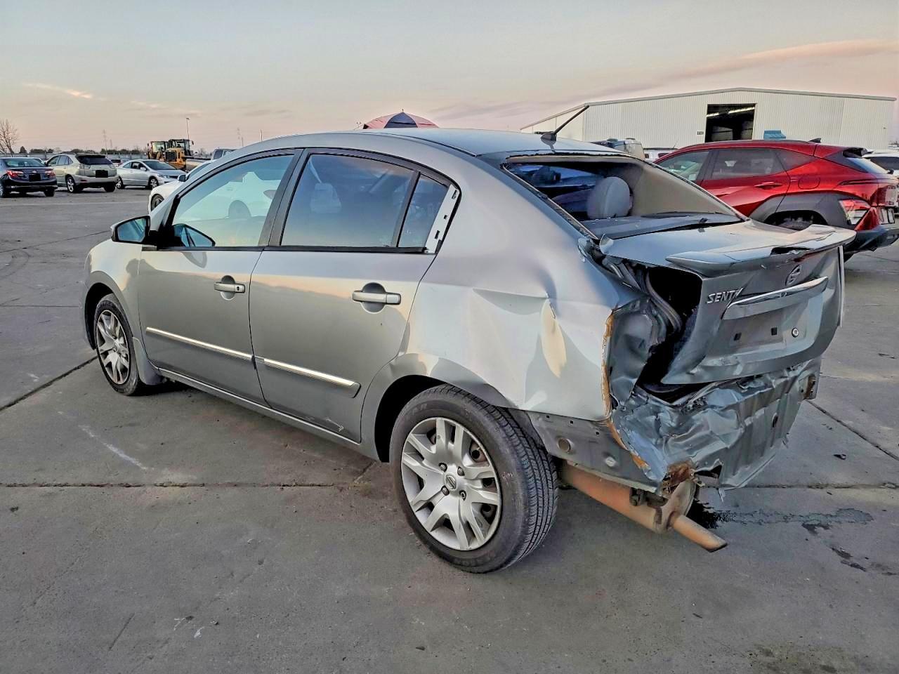 2012 Nissan Sentra 2.0 - Фото 2