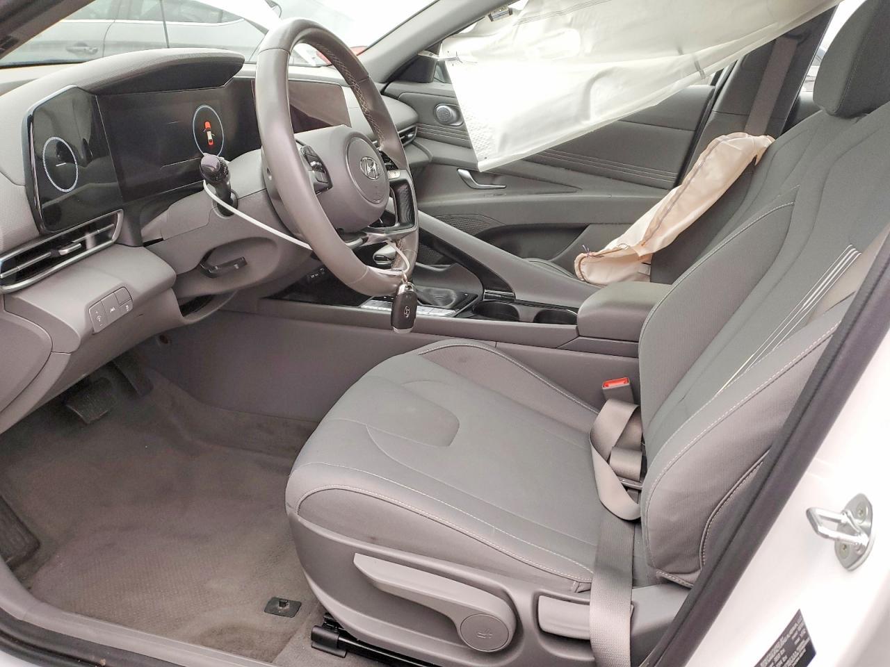 2023 Hyundai Elantra Sel - Фото 7