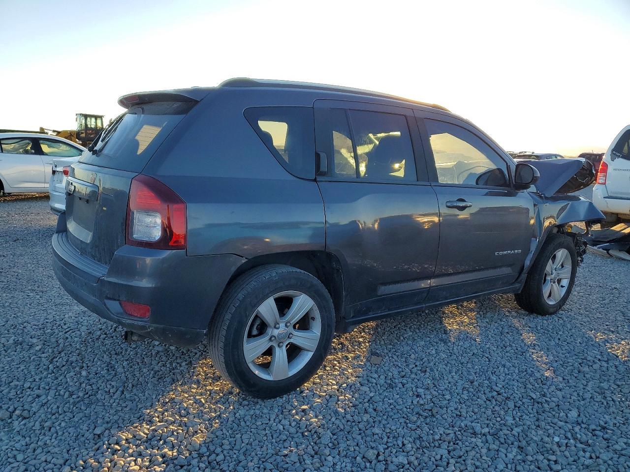 2016 Jeep Compass Sport - Фото 3