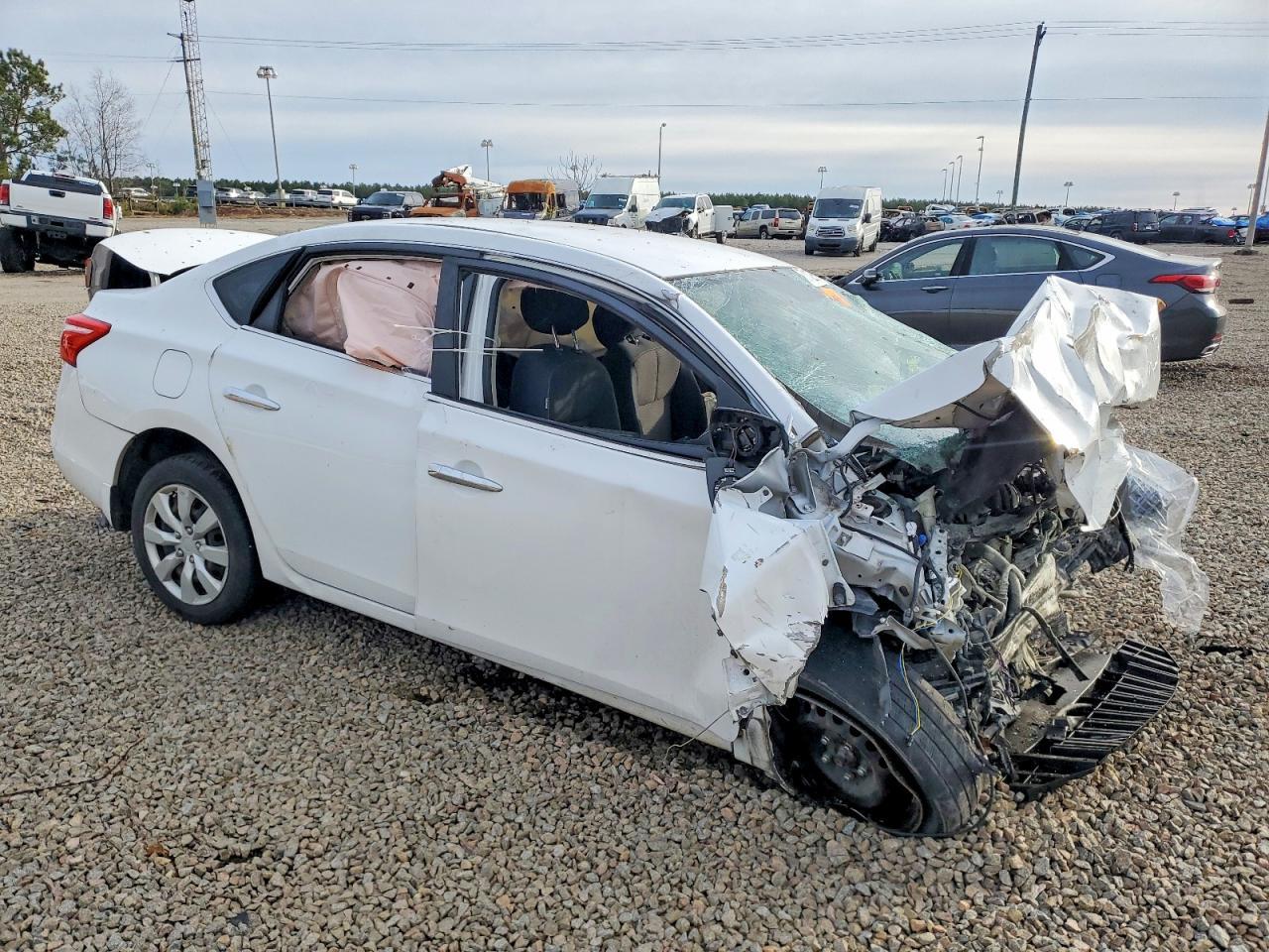 2017 Nissan Sentra S - Фото 4
