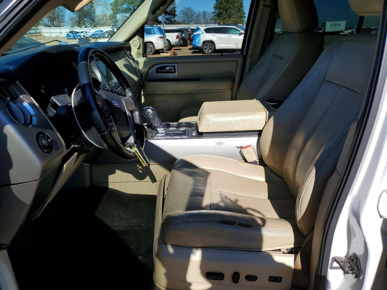 2017 Ford Expedition Limited - Image 7