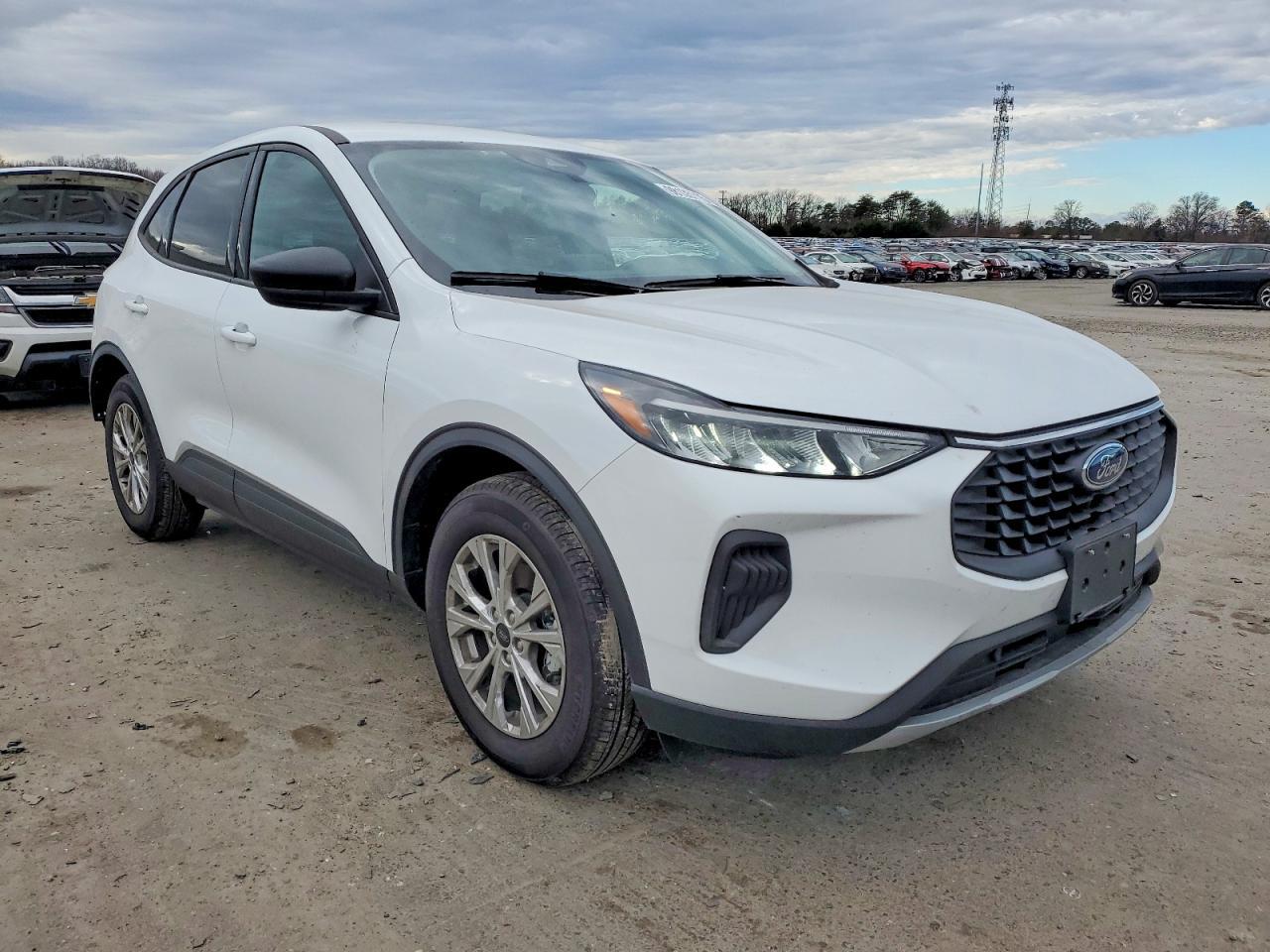 2025 Ford Escape Active - Image 4