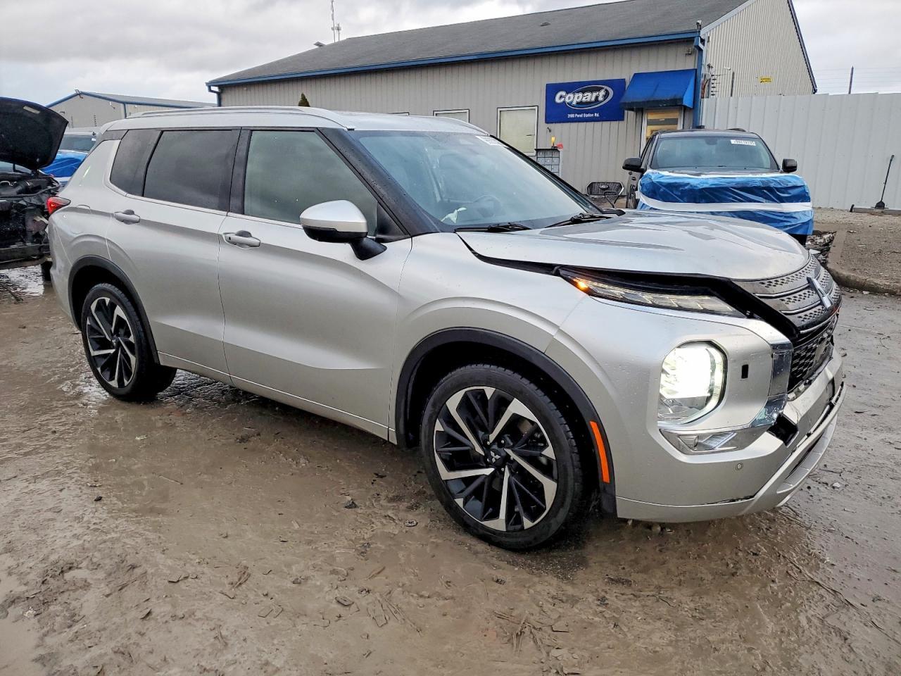 2022 Mitsubishi Outlander Sel - Фото 4