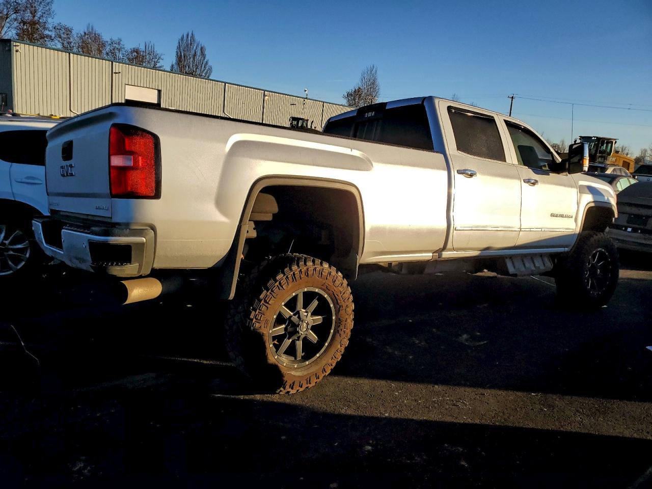 2019 GMC Sierra K3500 Denali - Фото 3