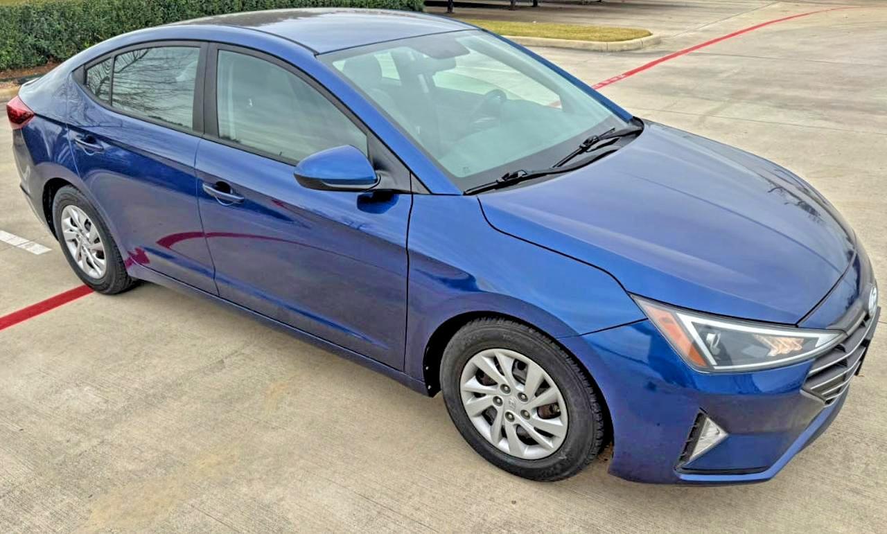 2019 Hyundai Elantra Se