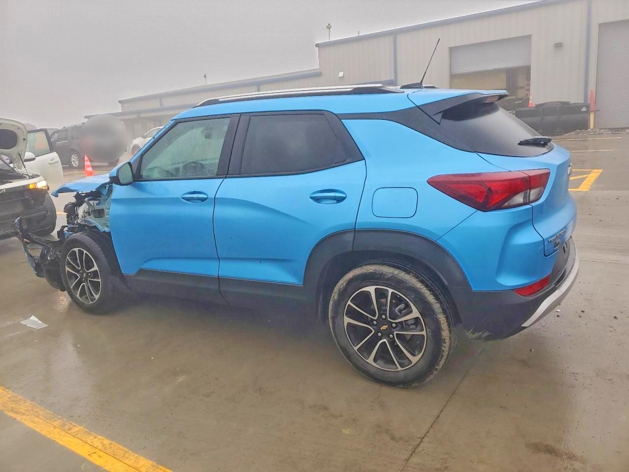 2025 Chevrolet Trailblazer Lt - Image 2