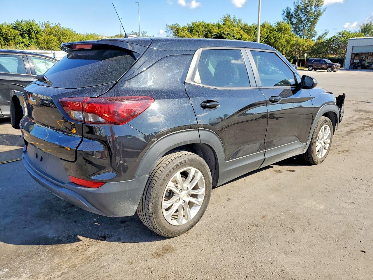 2021 Chevrolet Trailblazer Ls - Фото 3