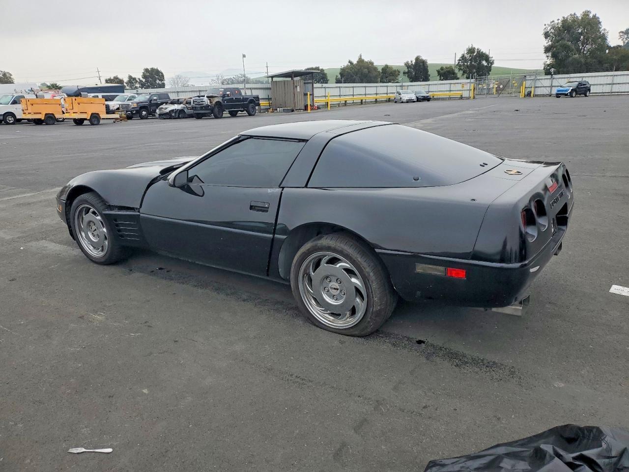 1992 Chevrolet Corvette - Фото 2