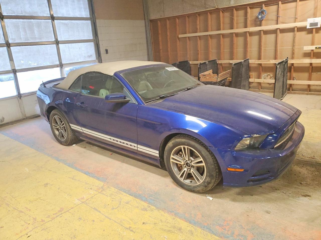 2013 Ford Mustang - Image 4