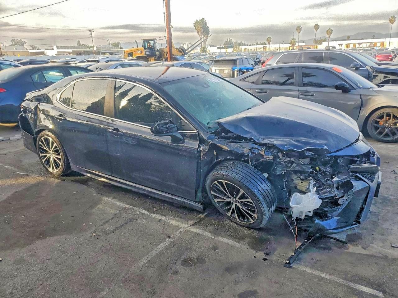 2019 Toyota Camry Hybrid - Фото 4