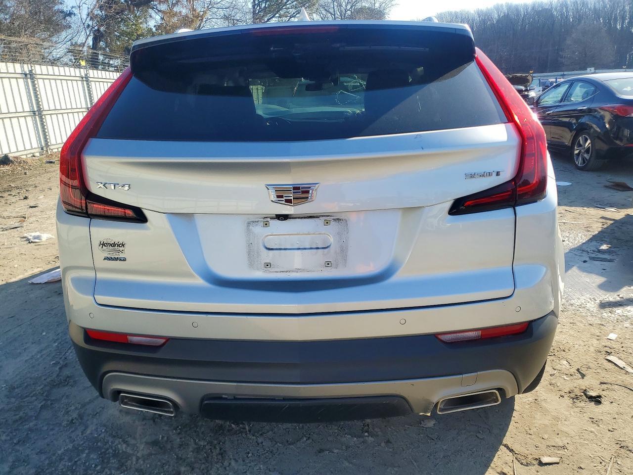 2022 Cadillac Xt4 Premium Luxury - Image 6