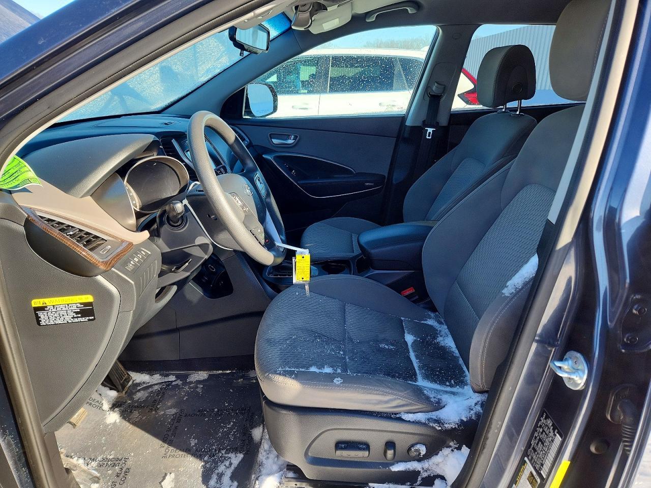 2017 Hyundai Santa Fe Se - Фото 7