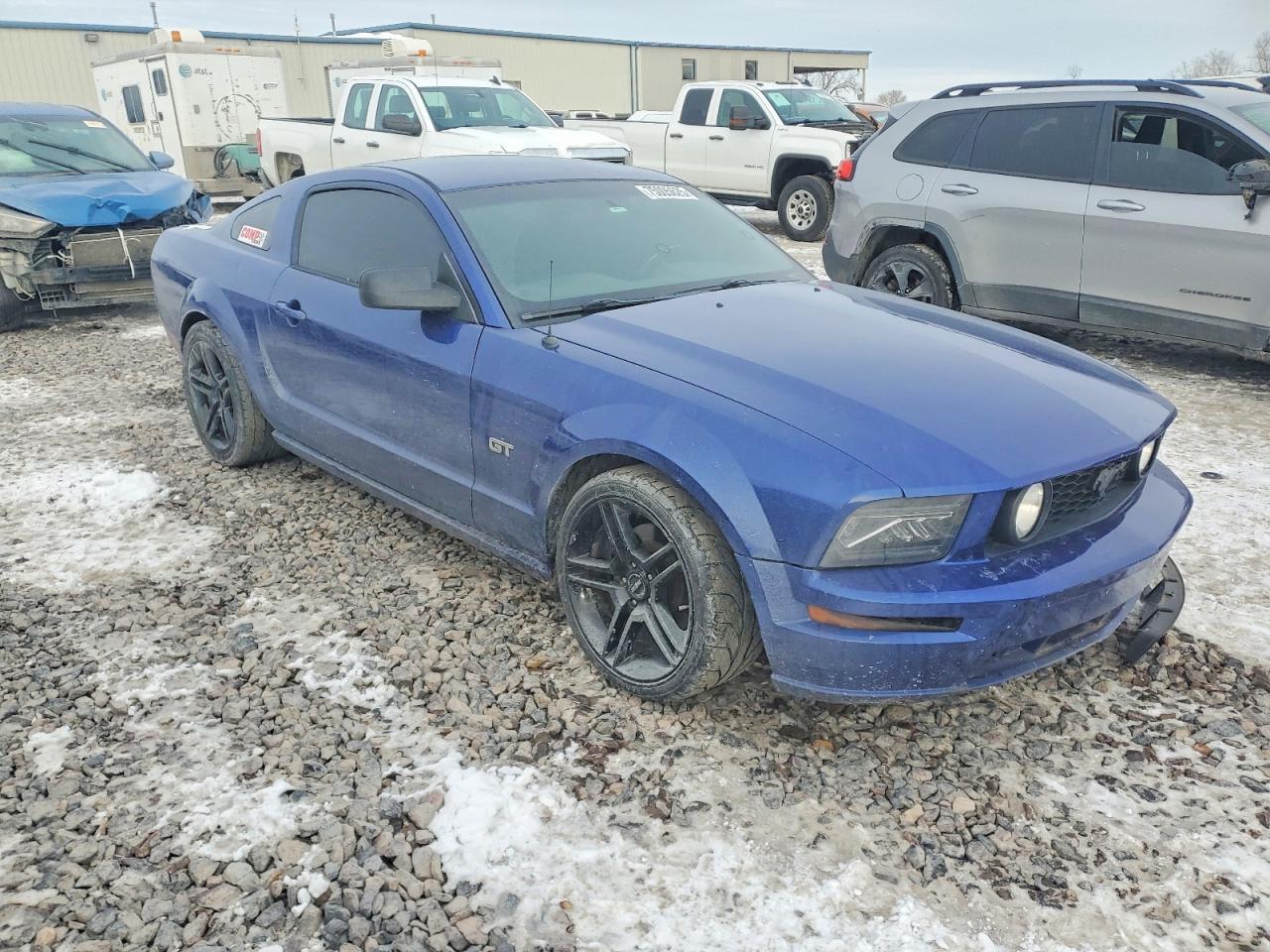 2005 Ford Mustang Gt - Фото 4