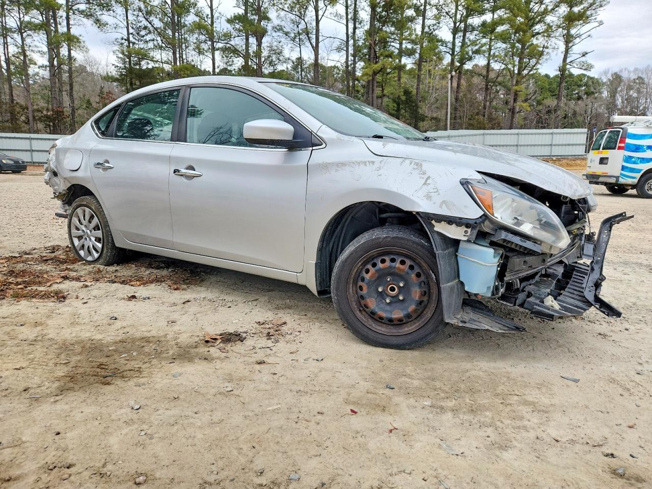 2016 Nissan Sentra S - Фото 4