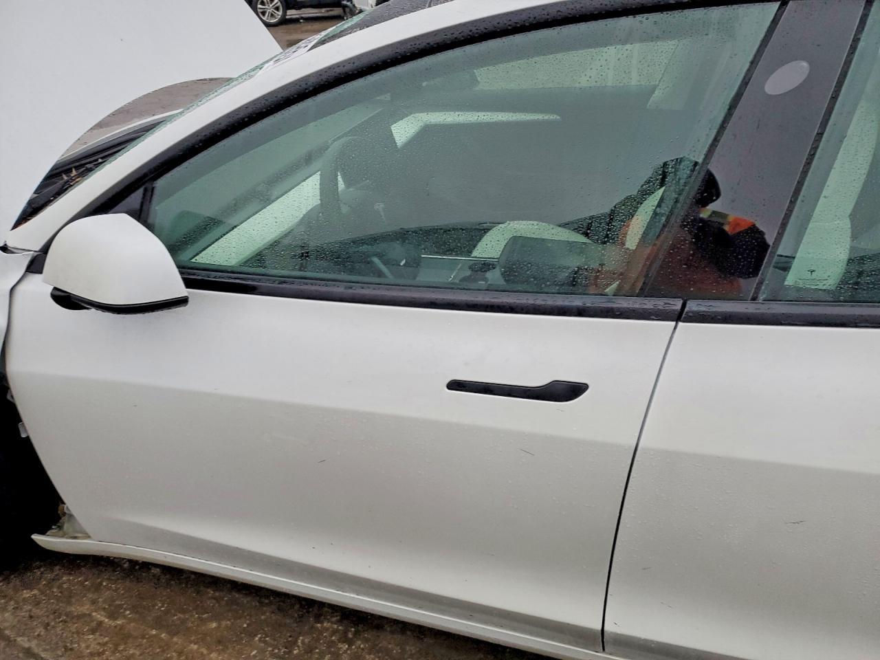 2022 Tesla Model 3 - Фото 7