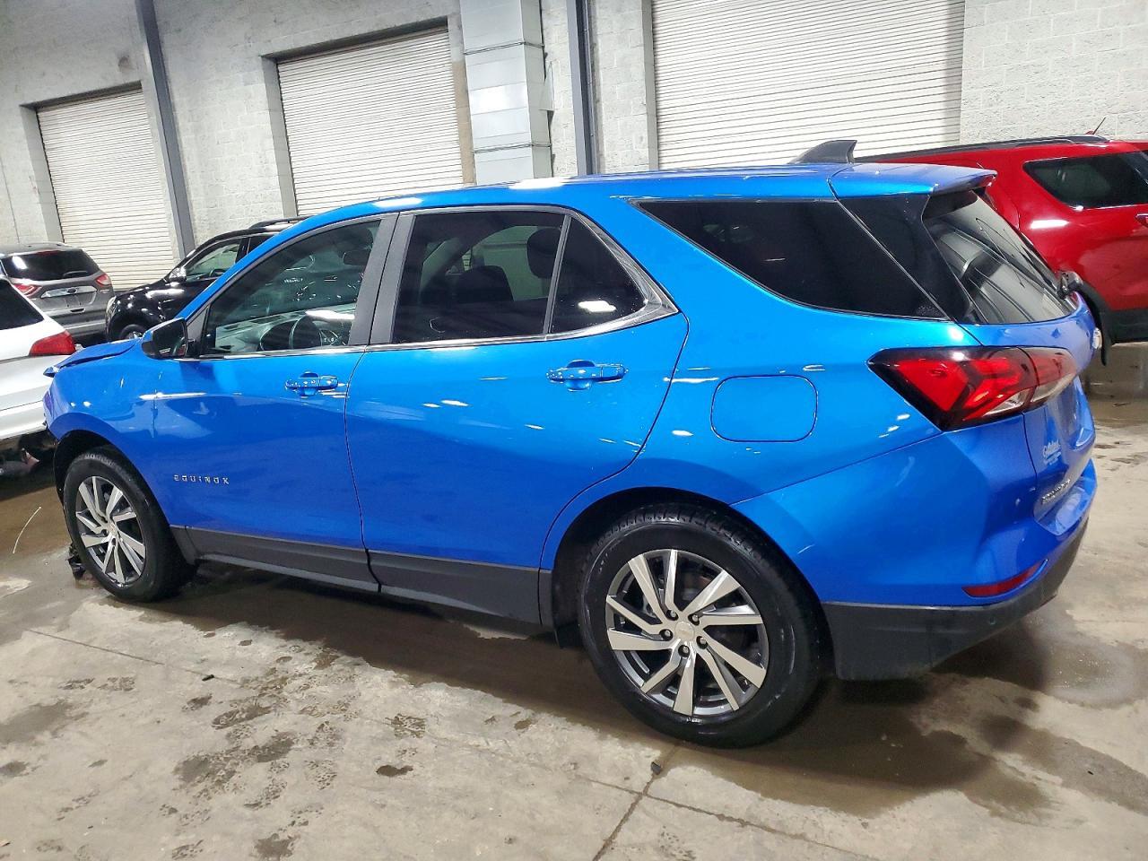 2024 Chevrolet Equinox Lt - Image 2